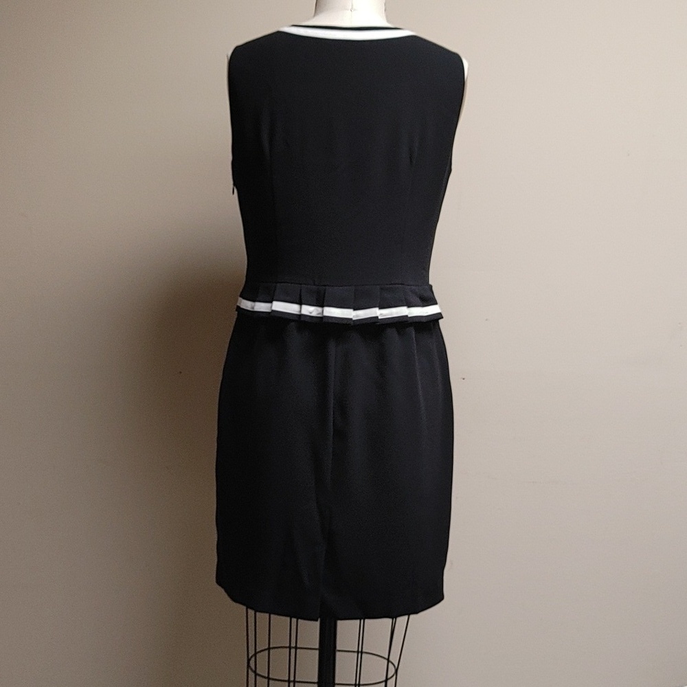 G2000 Women Black with White Trim LBD Dress 38 - Picture 5 of 17